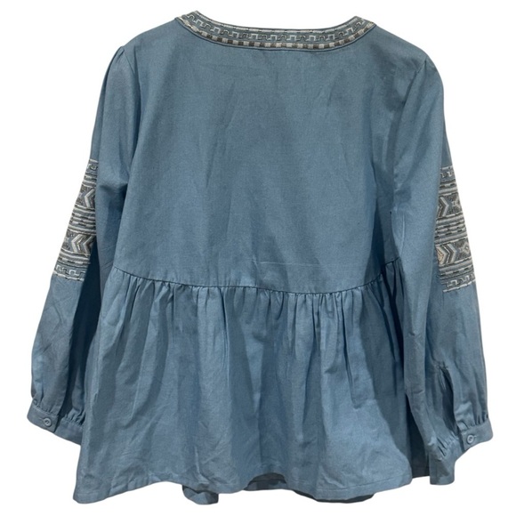 NWOT Andree by Unit Baby Blue Aztec Embroidered Babydoll Peasant Blouse Size S/M - Picture 5 of 10